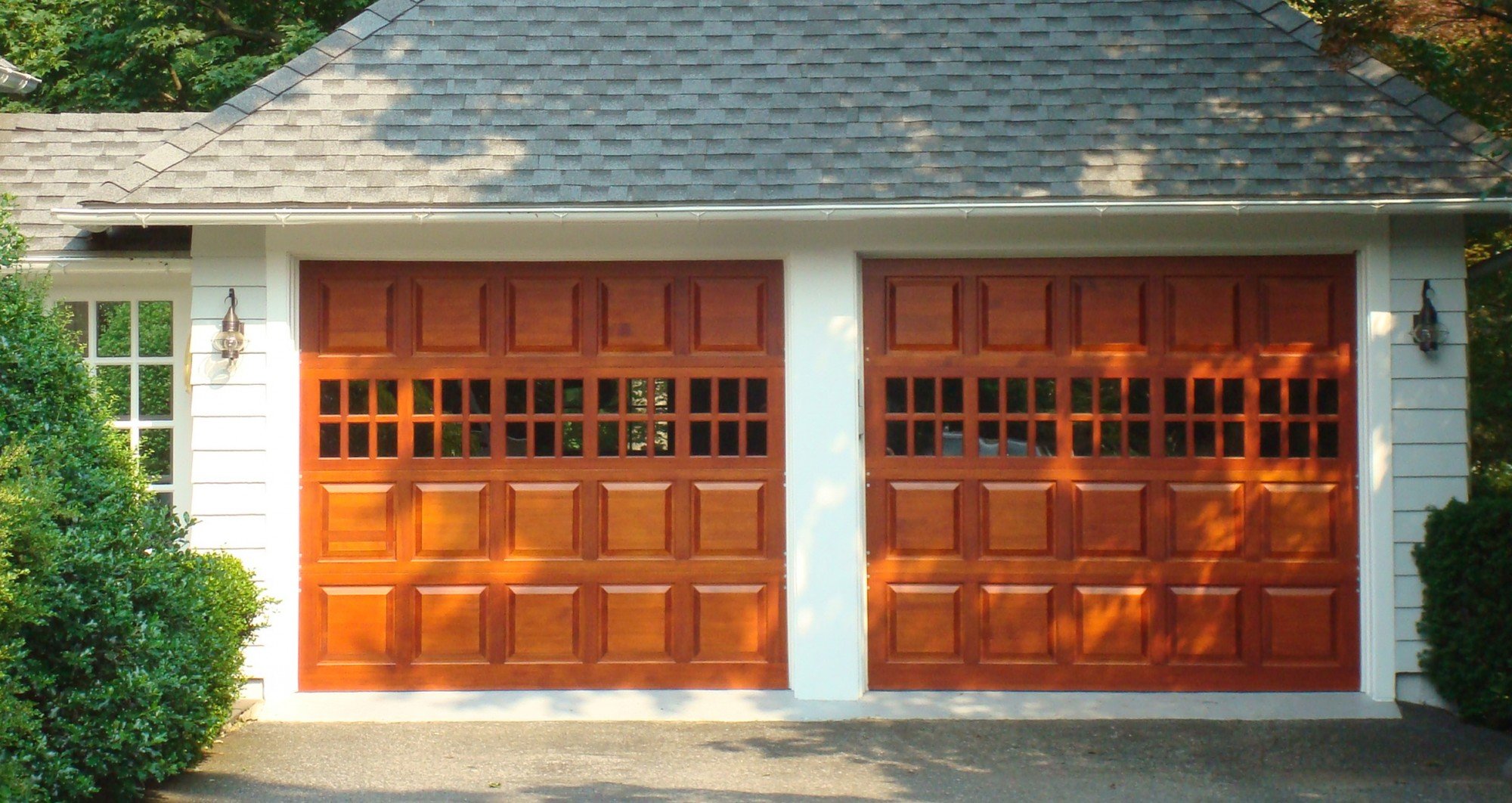 Wood & Faux Wood Garage Doors in Kern County, CA King Door Company
